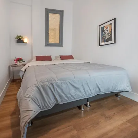 Apartment Friends & Family 3broom Apt, Downtown Athens-fix *